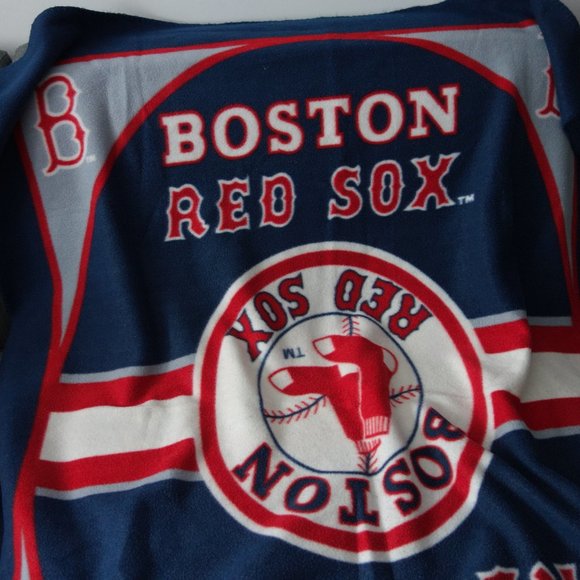 Boston Red Sox Blanket 46 inches by 52 inches - Picture 1 of 6